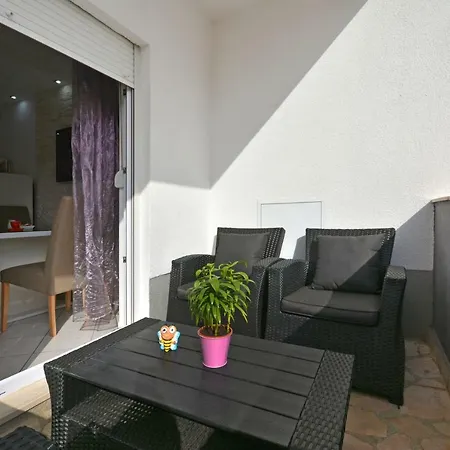 Apartment Apartman Jelic *