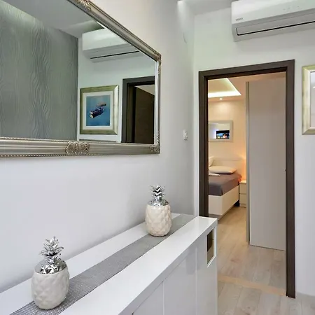 Apartman Jelic Appartement Podstrana