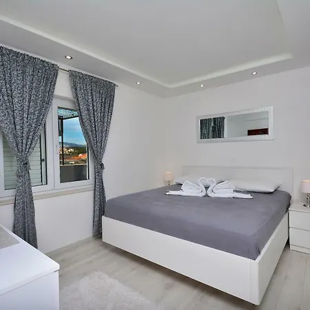 Apartman Jelic Appartement Podstrana